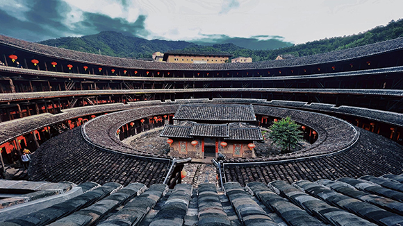 8-Day Xiamen Zhangzhou Chaoshan Yongding Tulou Tour